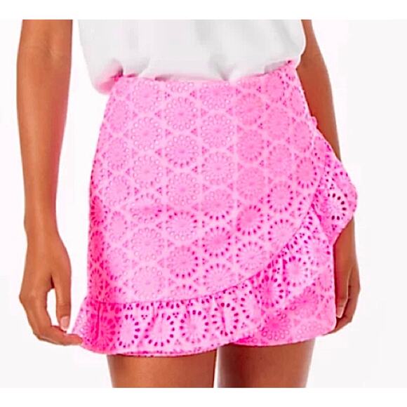 Lilly Pulitzer Faye Skort in Prosecco Pink Neon Geo Eyelet Size 00 Beachy Resort - Picture 2 of 11